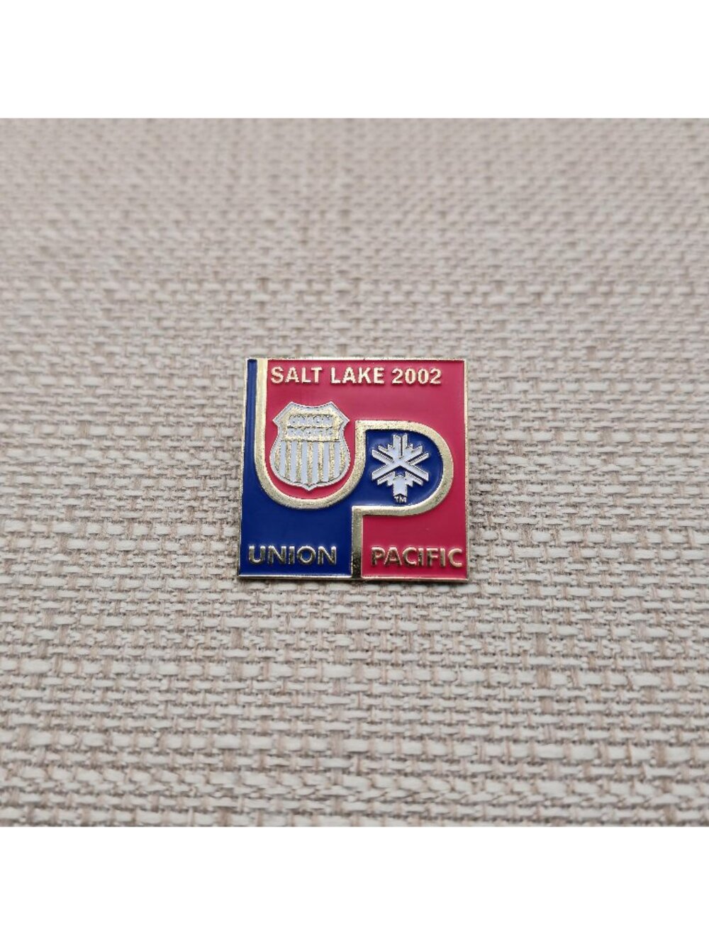 Vintage 2002 Salt Lake Winter Olympic Games Union Pacific Pin Brooch A8063